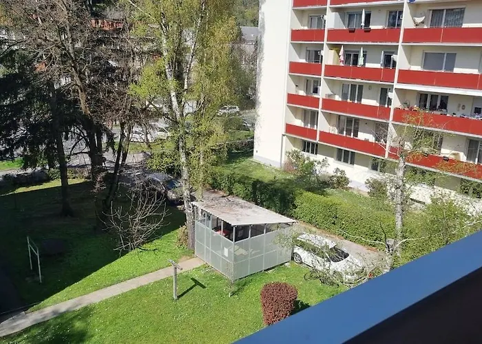 Charming Flat In A Quiet Location 公寓 *