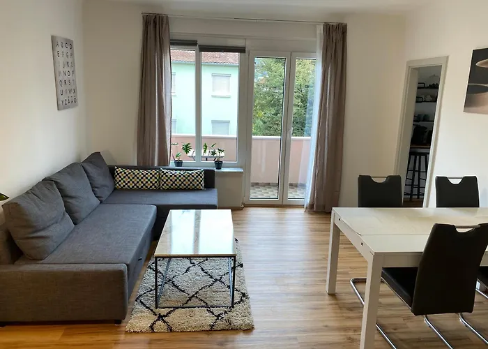 Charming Flat In A Quiet Location 格拉茨