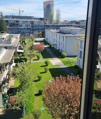 Apartment Charming Flat In A Quiet Location *