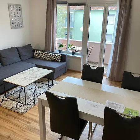 Charming Flat In A Quiet Location Apartment
