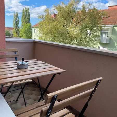 Charming Flat In A Quiet Location *