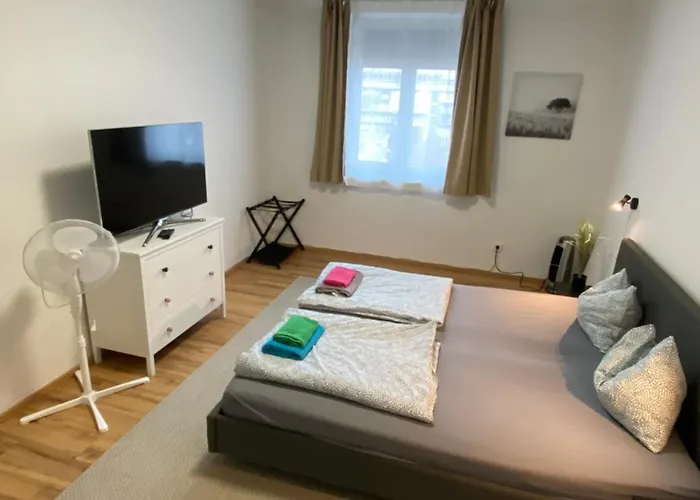 Charming Flat In A Quiet Location 格拉茨