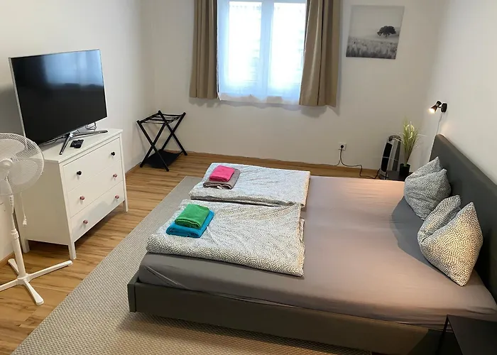 Charming Flat In A Quiet Location 格拉茨