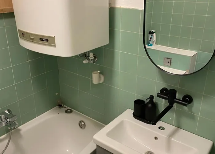 Charming Flat In A Quiet Location 格拉茨